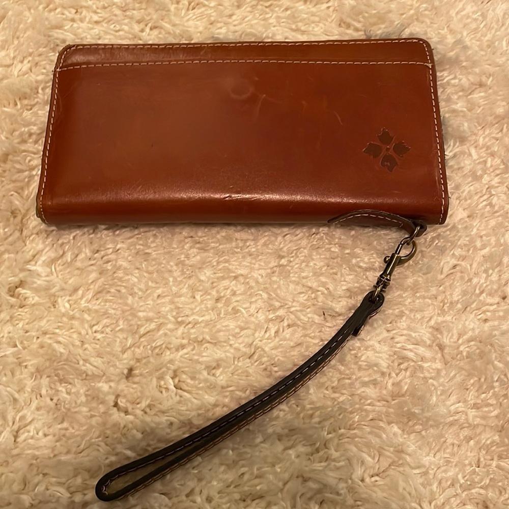 Patricia Nash wristlet